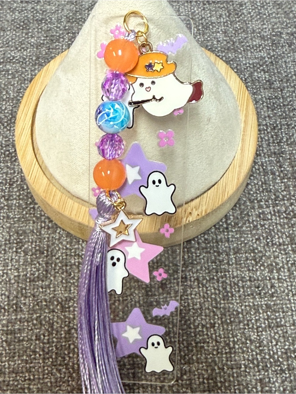 👻 Acrylic bookmark “Ghost” design, beads and 2 Charms. NWOT (Size small )